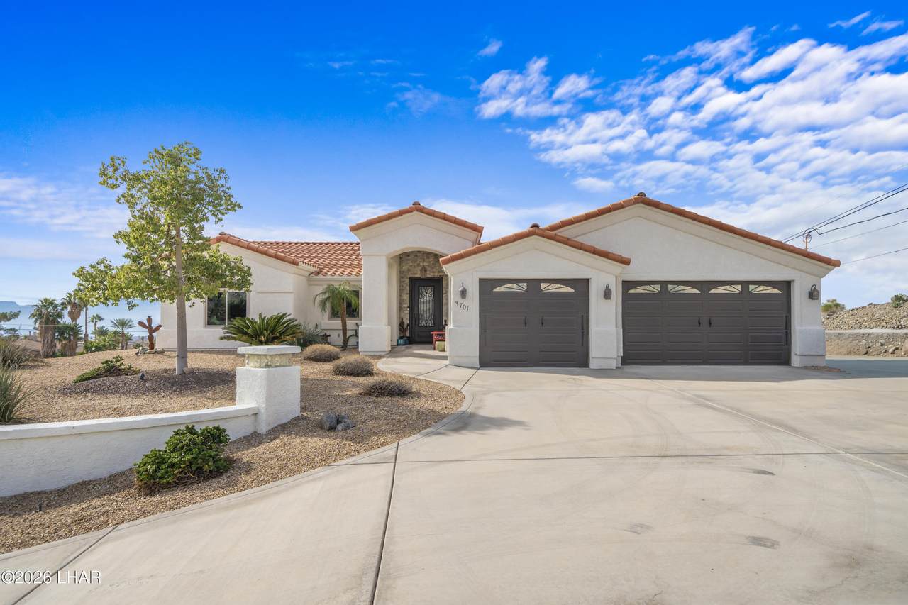 3701 Canyon Cove Dr - Photo 1