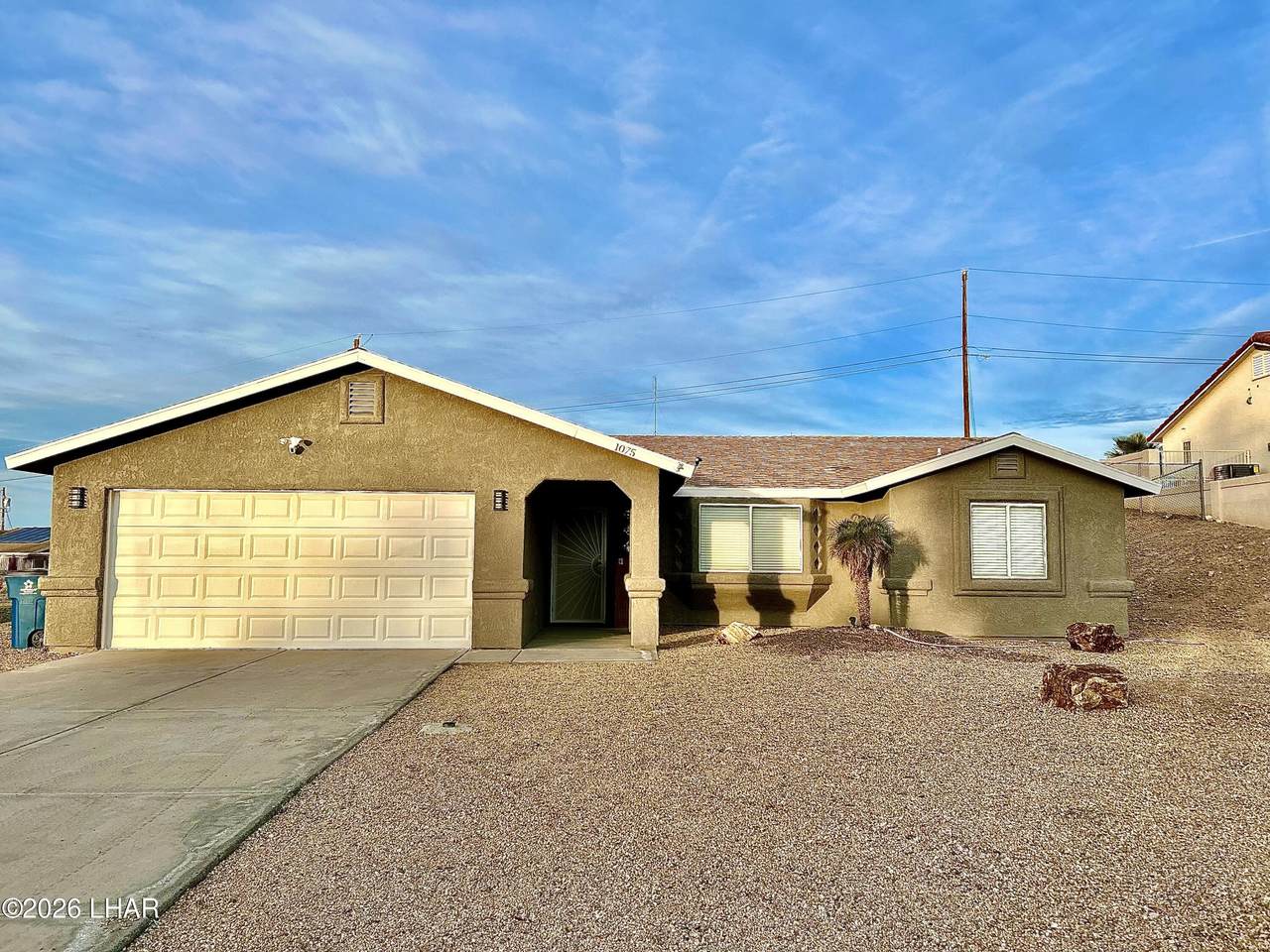 1075 Paiute Pl - Photo 1