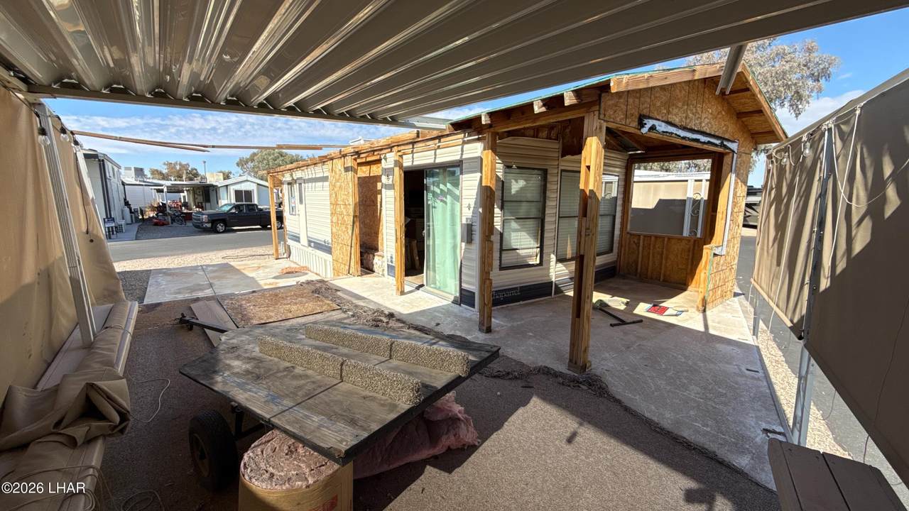 555 Beachcomber Blvd - Photo 1