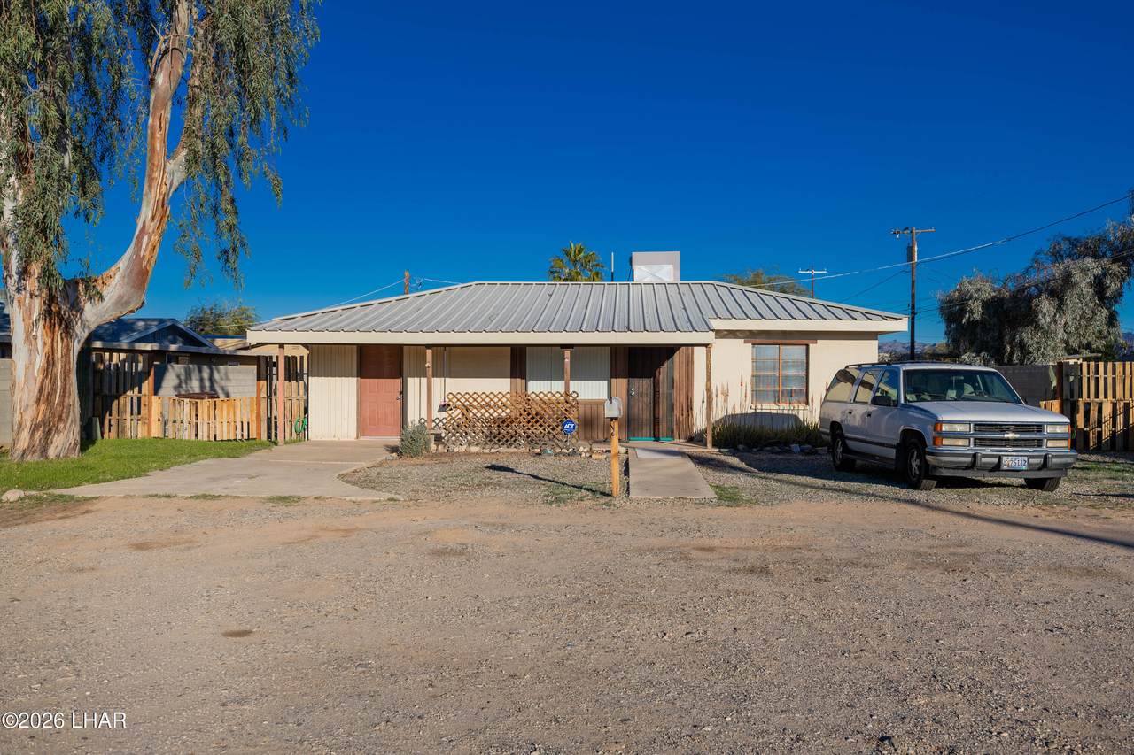 1012 20th St - Photo 1