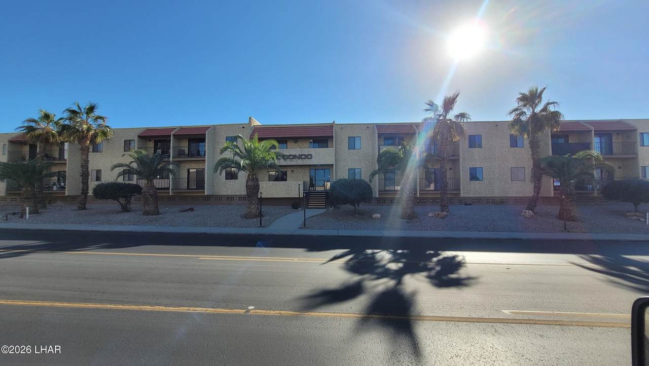 1910 Swanson Ave - Photo 1