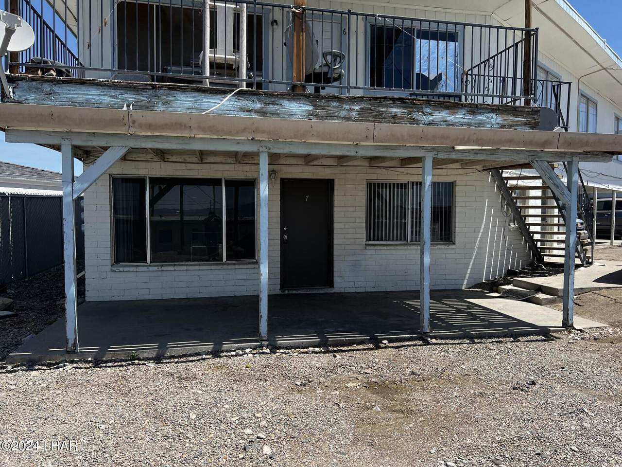 3026 Palisades Ln - Photo 1