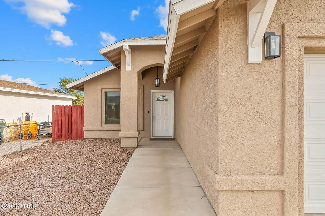 https://bt-photos.global.ssl.fastly.net/lakehavasu/1280_boomver_1_1039237-2.jpg