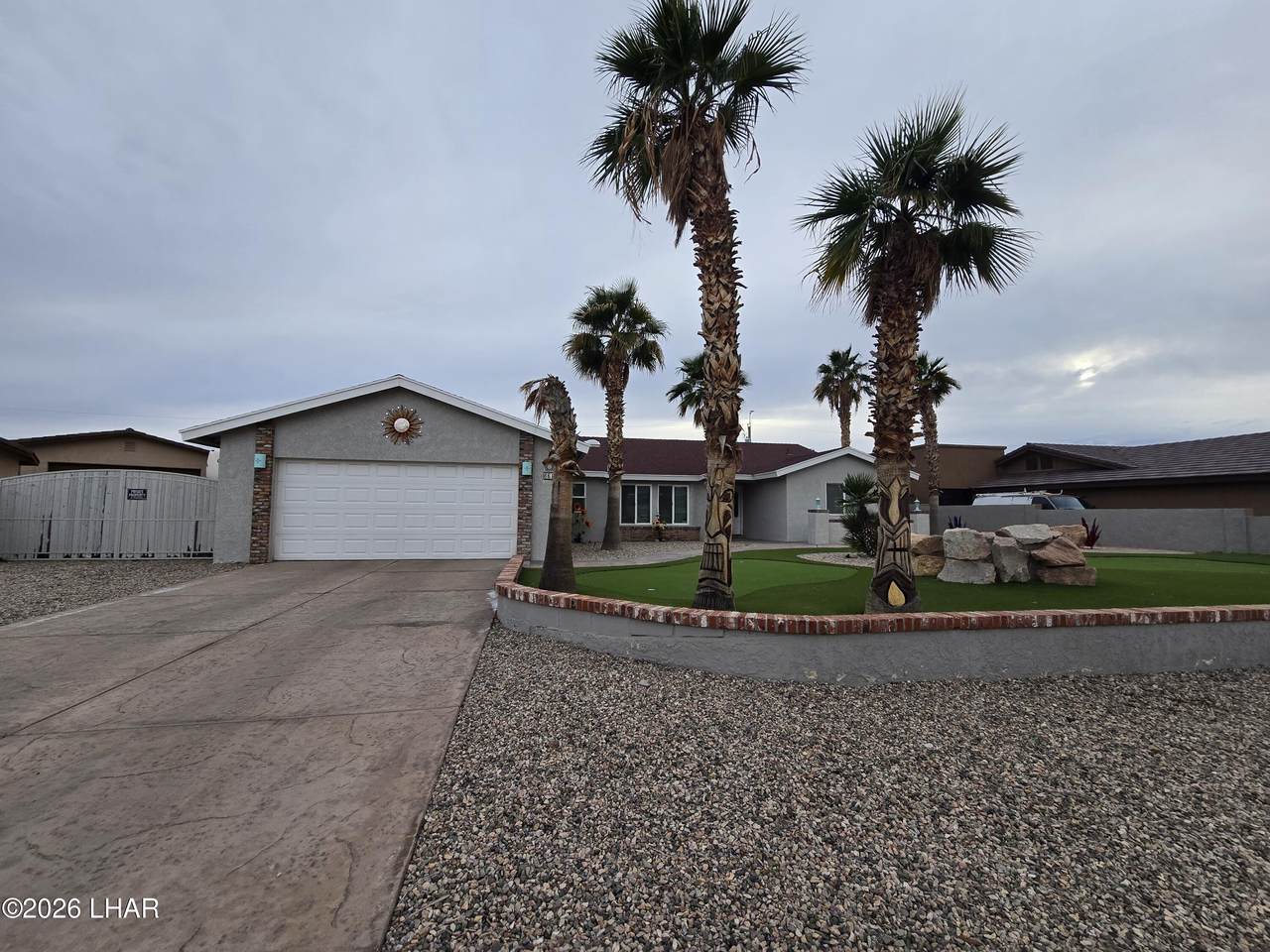 661 Papoose Dr - Photo 1
