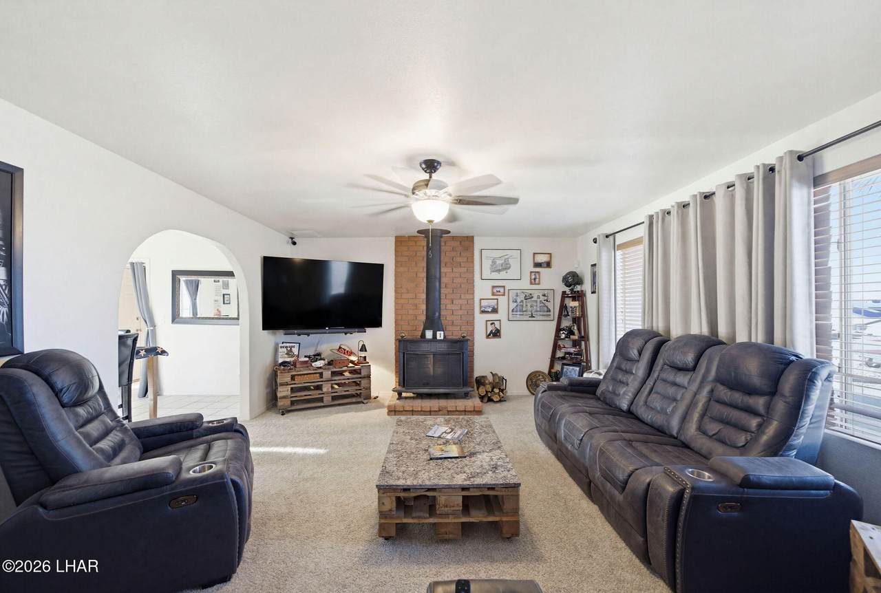 https://bt-photos.global.ssl.fastly.net/lakehavasu/1280_boomver_1_1039294-2.jpg