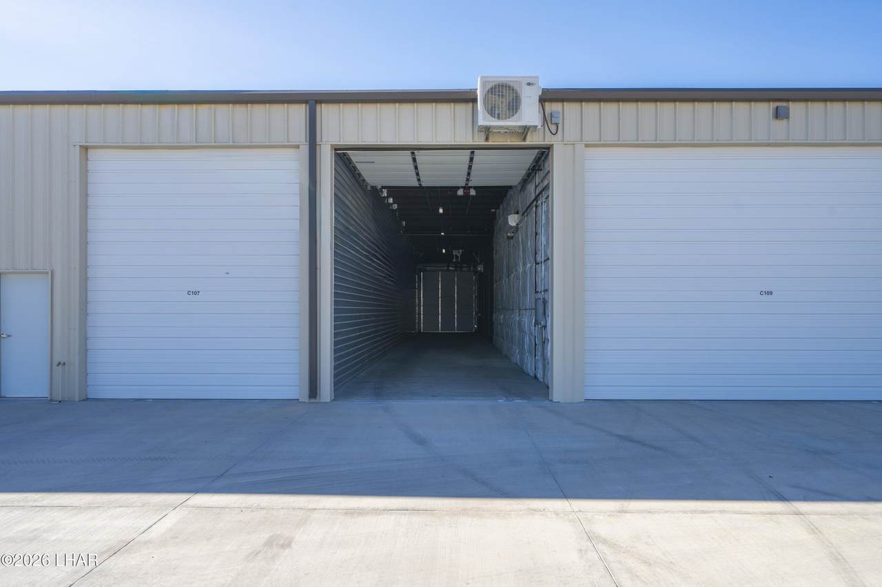 6550 Showplace Ave - Photo 1