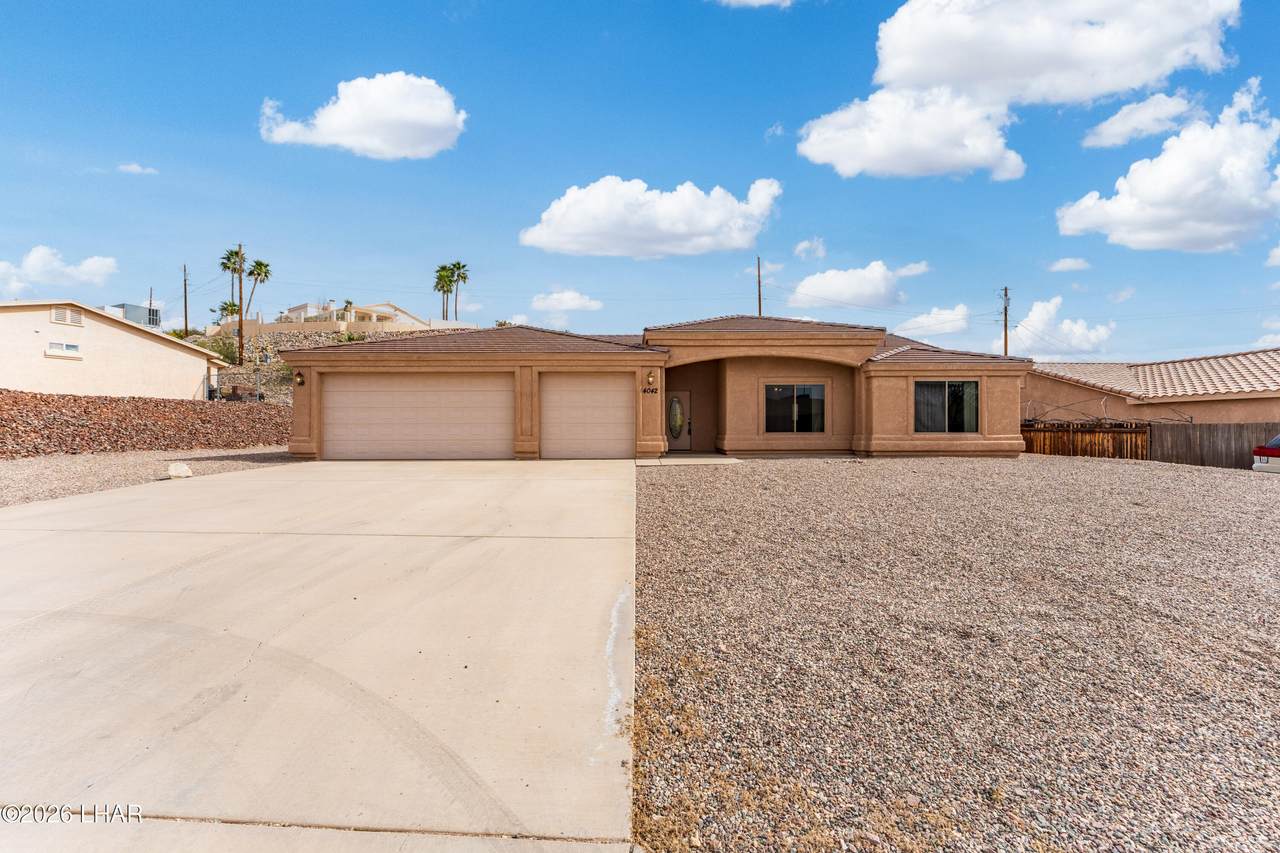 4042 Columbia Dr - Photo 1