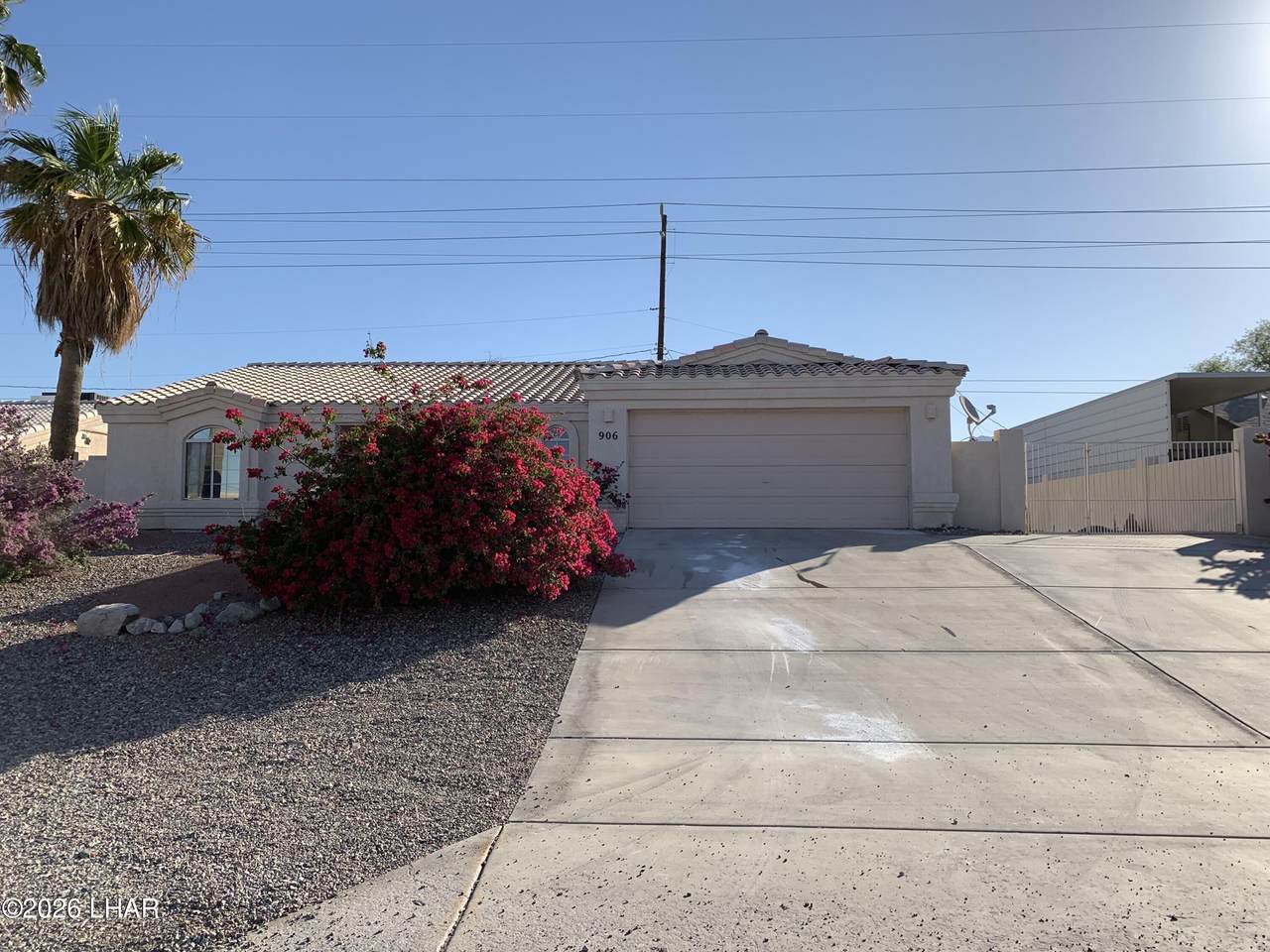 906 Desert View Dr - Photo 1