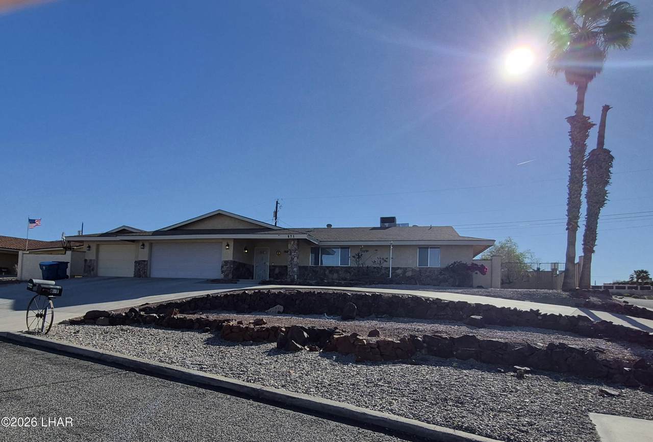 671 Apache Dr - Photo 1