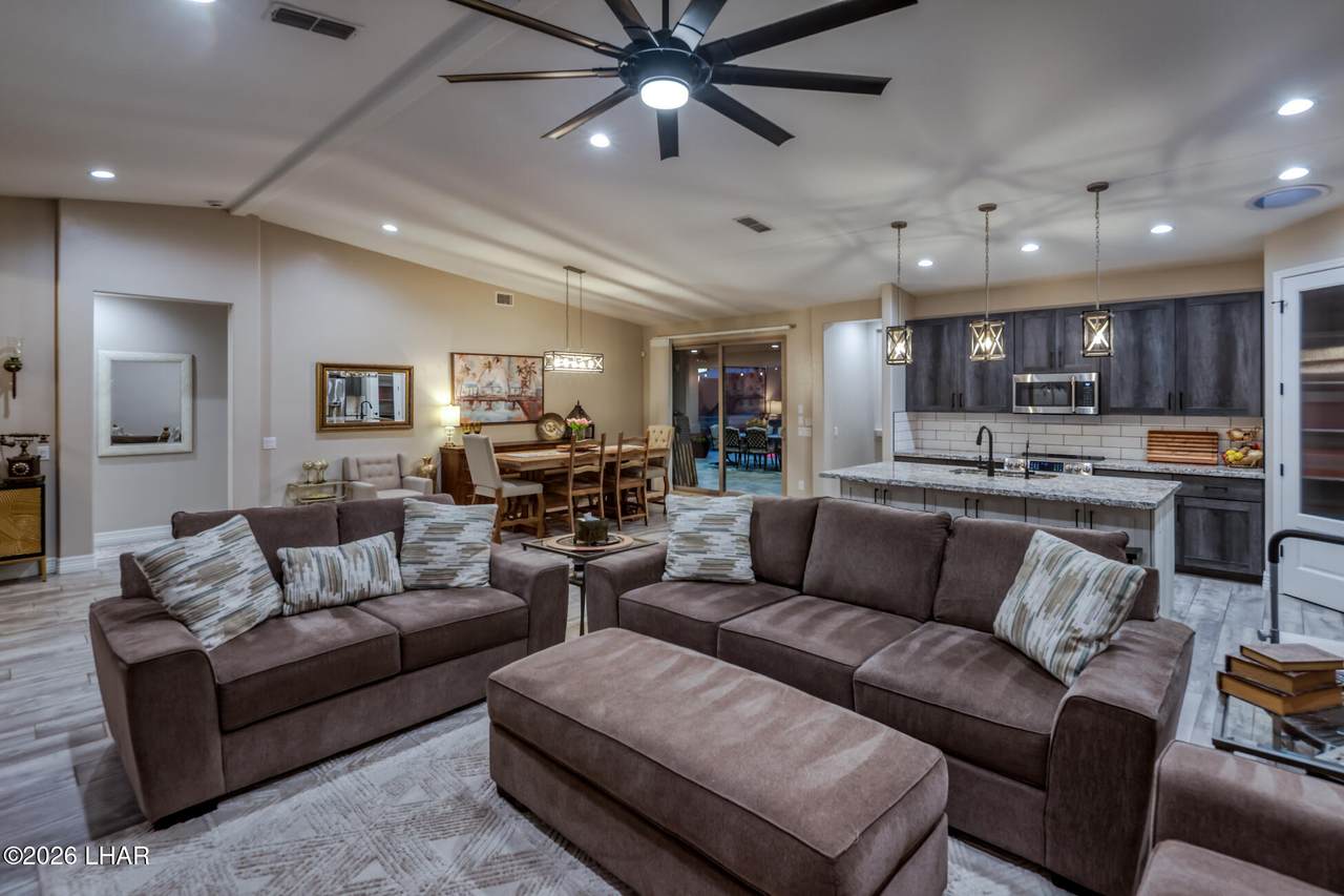 https://bt-photos.global.ssl.fastly.net/lakehavasu/1280_boomver_1_1039642-2.jpg