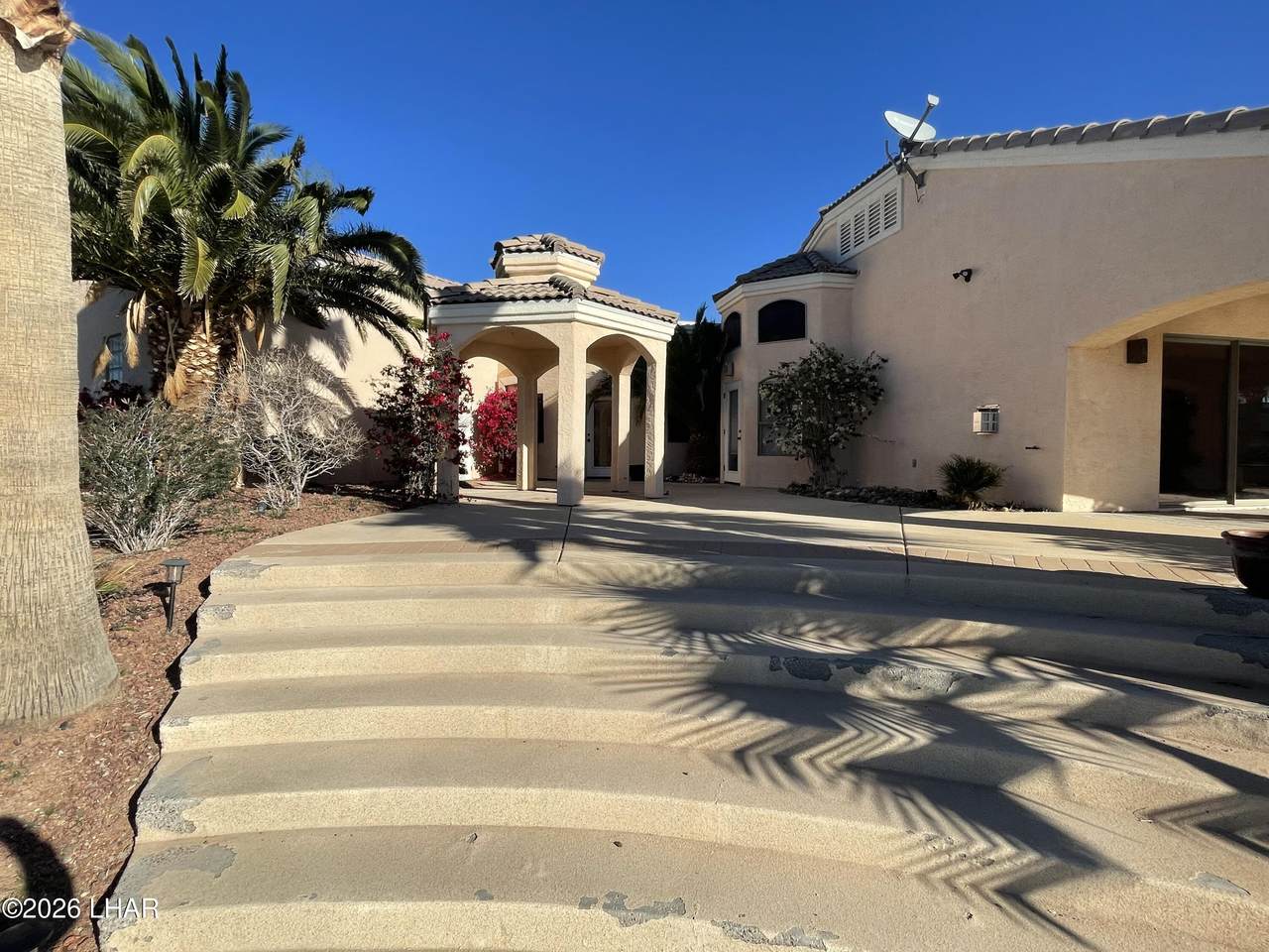 https://bt-photos.global.ssl.fastly.net/lakehavasu/orig_boomver_1_1039656-2.jpg