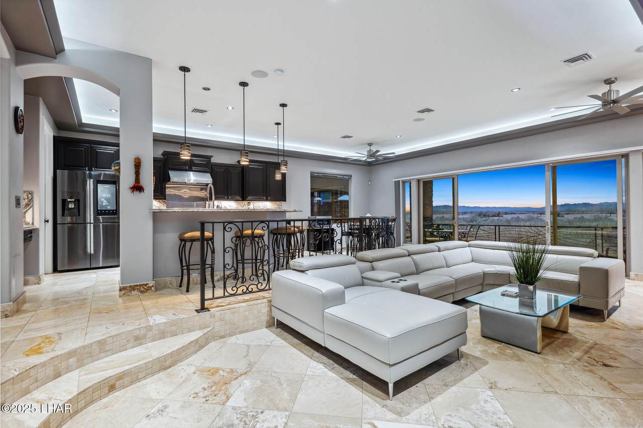 https://bt-photos.global.ssl.fastly.net/lakehavasu/1280_boomver_1_1039679-2.jpg