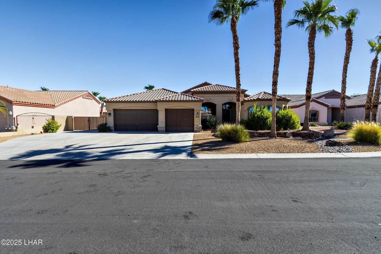 3943 Surrey Hills Ln - Photo 1