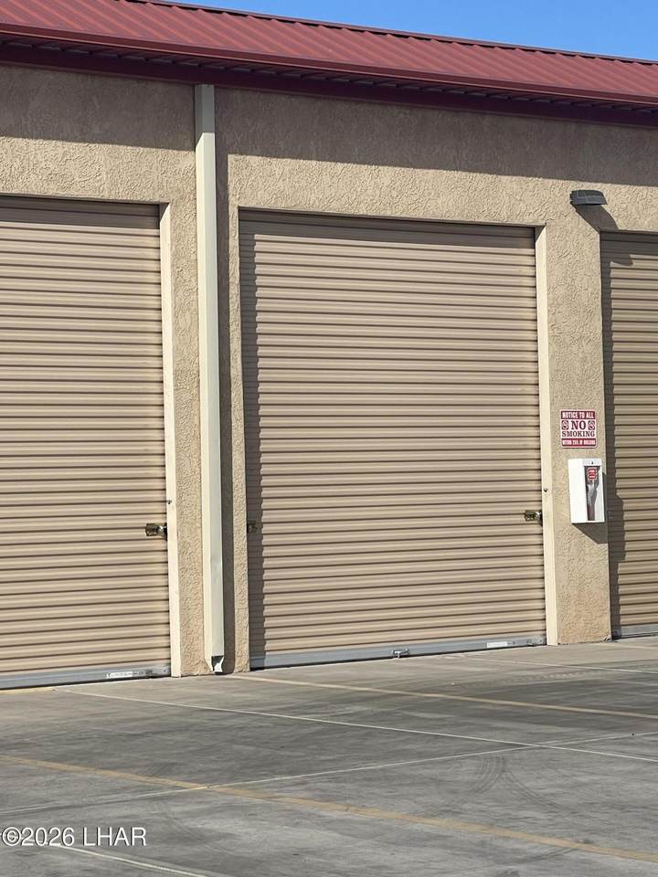 911 Lake Havasu Ave - Photo 1