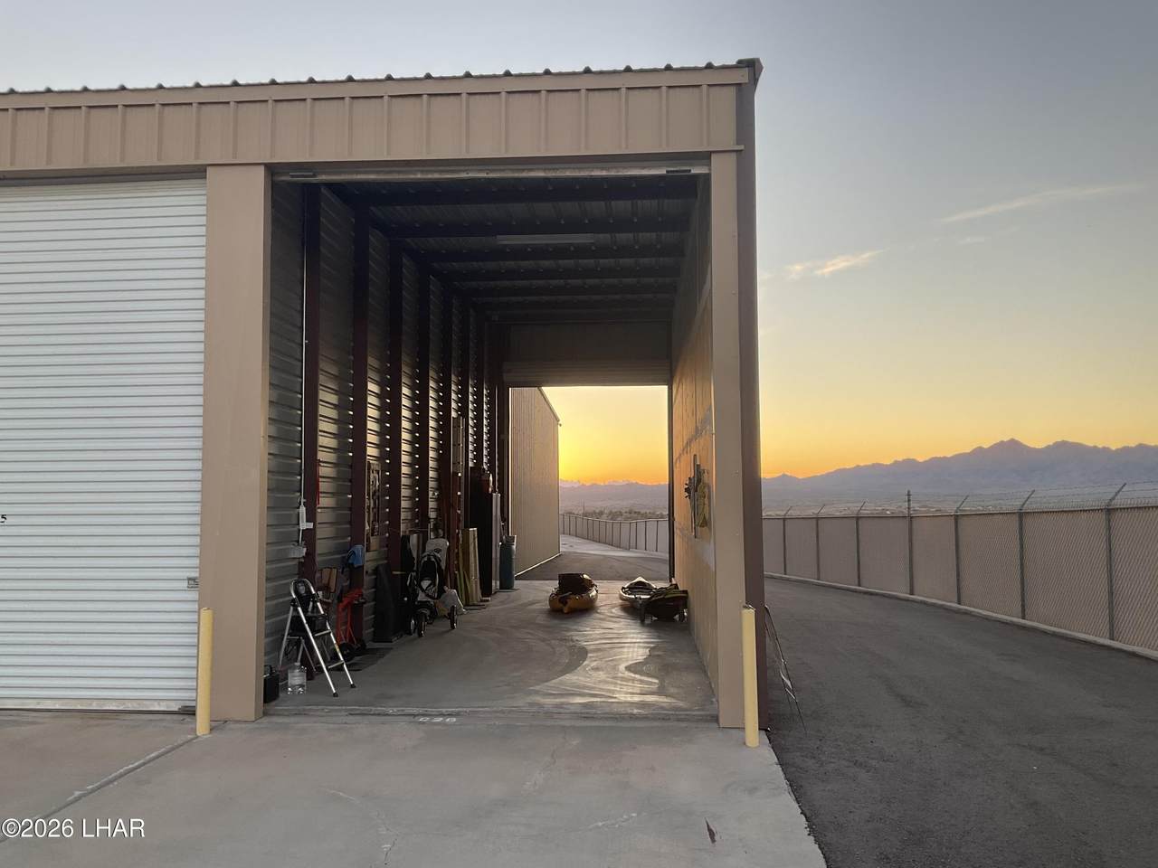 https://bt-photos.global.ssl.fastly.net/lakehavasu/orig_boomver_1_1039780-2.jpg