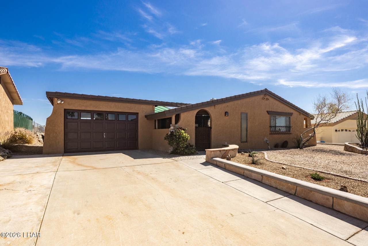 2480 Daytona Ave - Photo 1