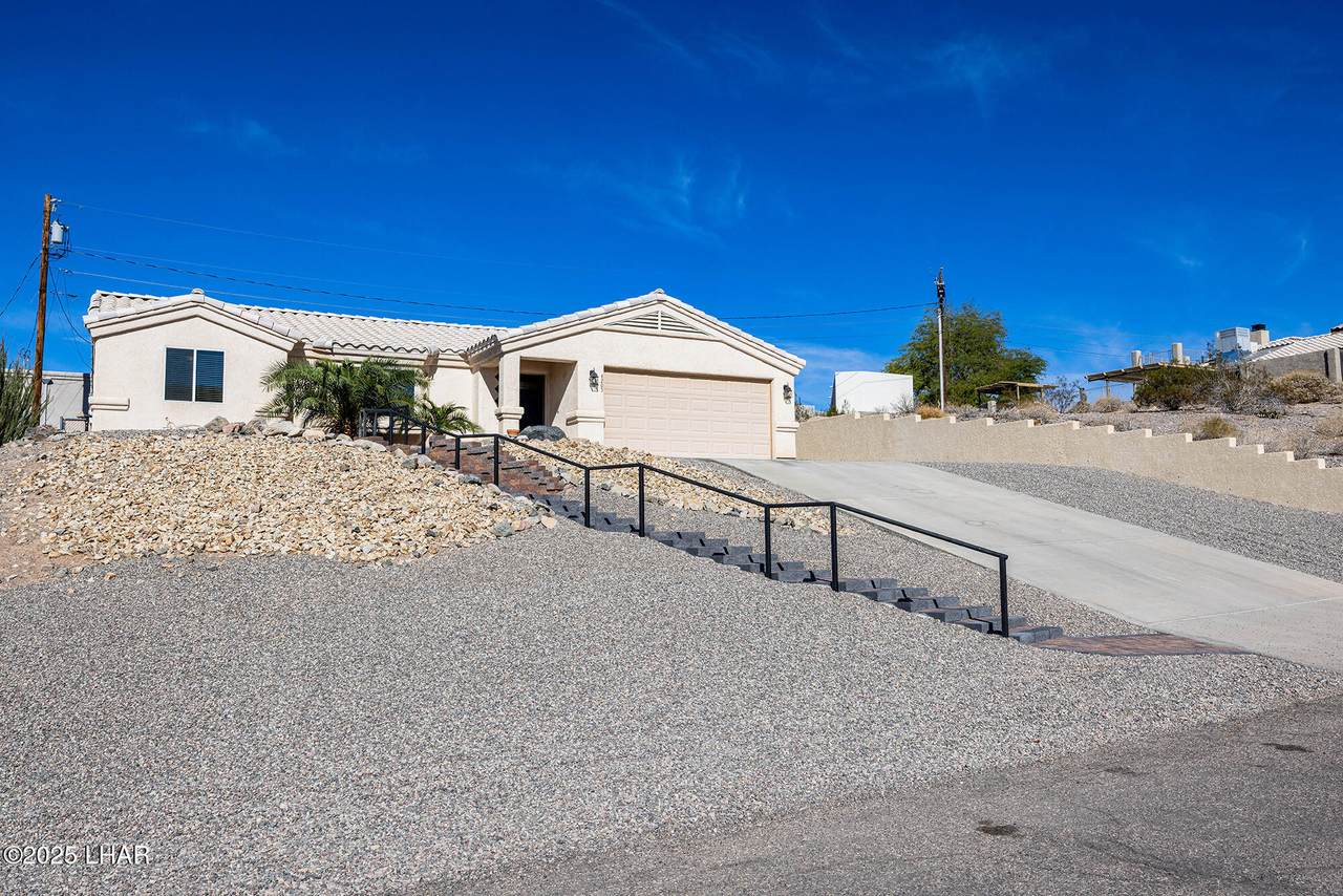 4205 Trimaran Dr - Photo 1