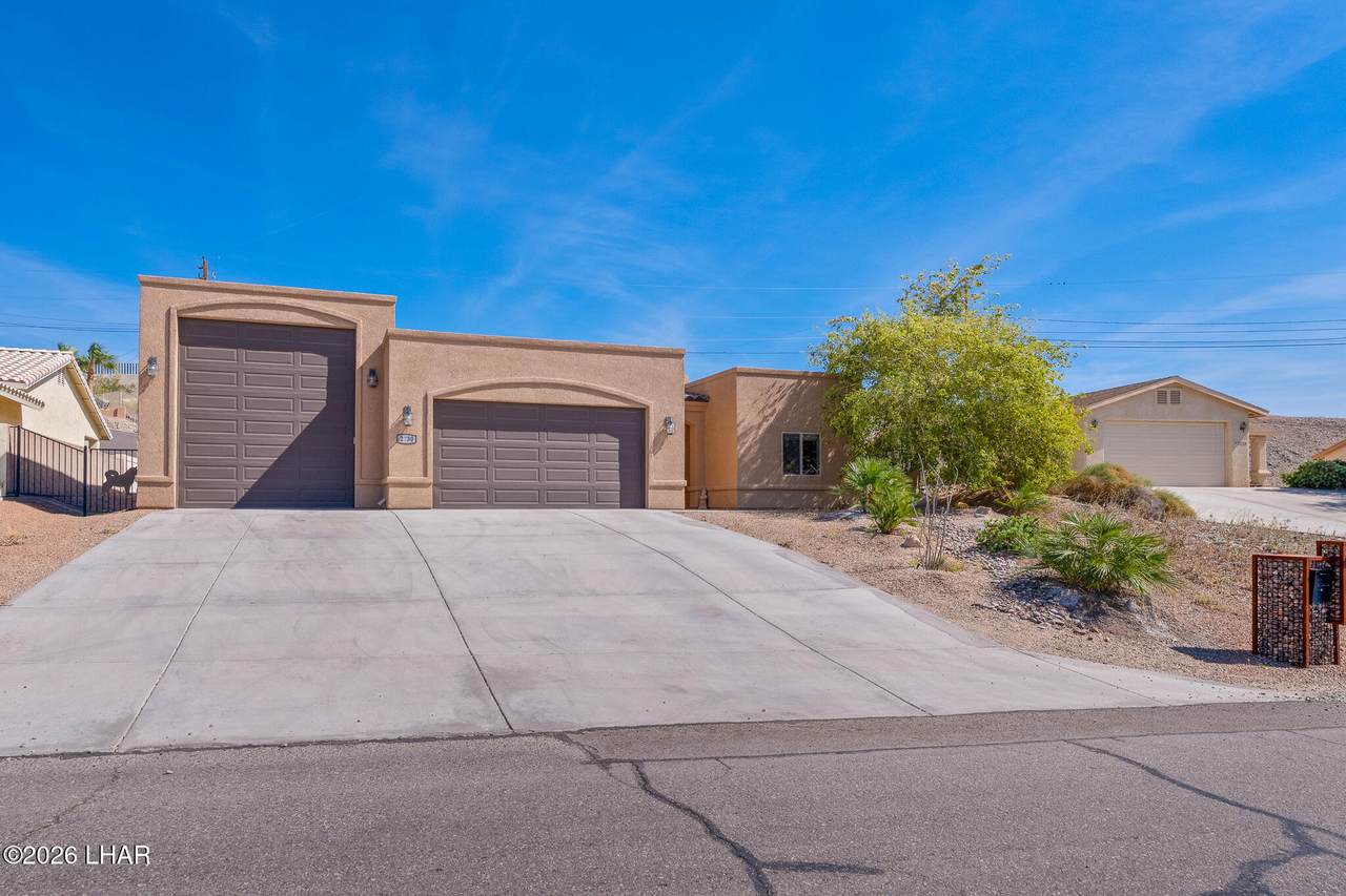 2730 Arcadia Dr - Photo 1