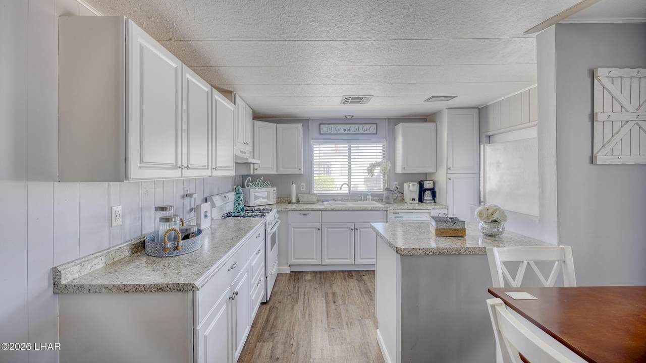 https://bt-photos.global.ssl.fastly.net/lakehavasu/1280_boomver_1_1039986-2.jpg