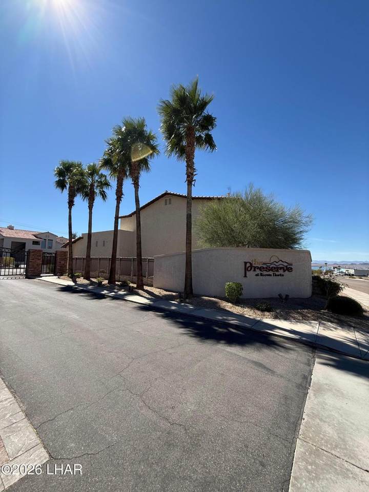 2212 Kiowa Blvd - Photo 1