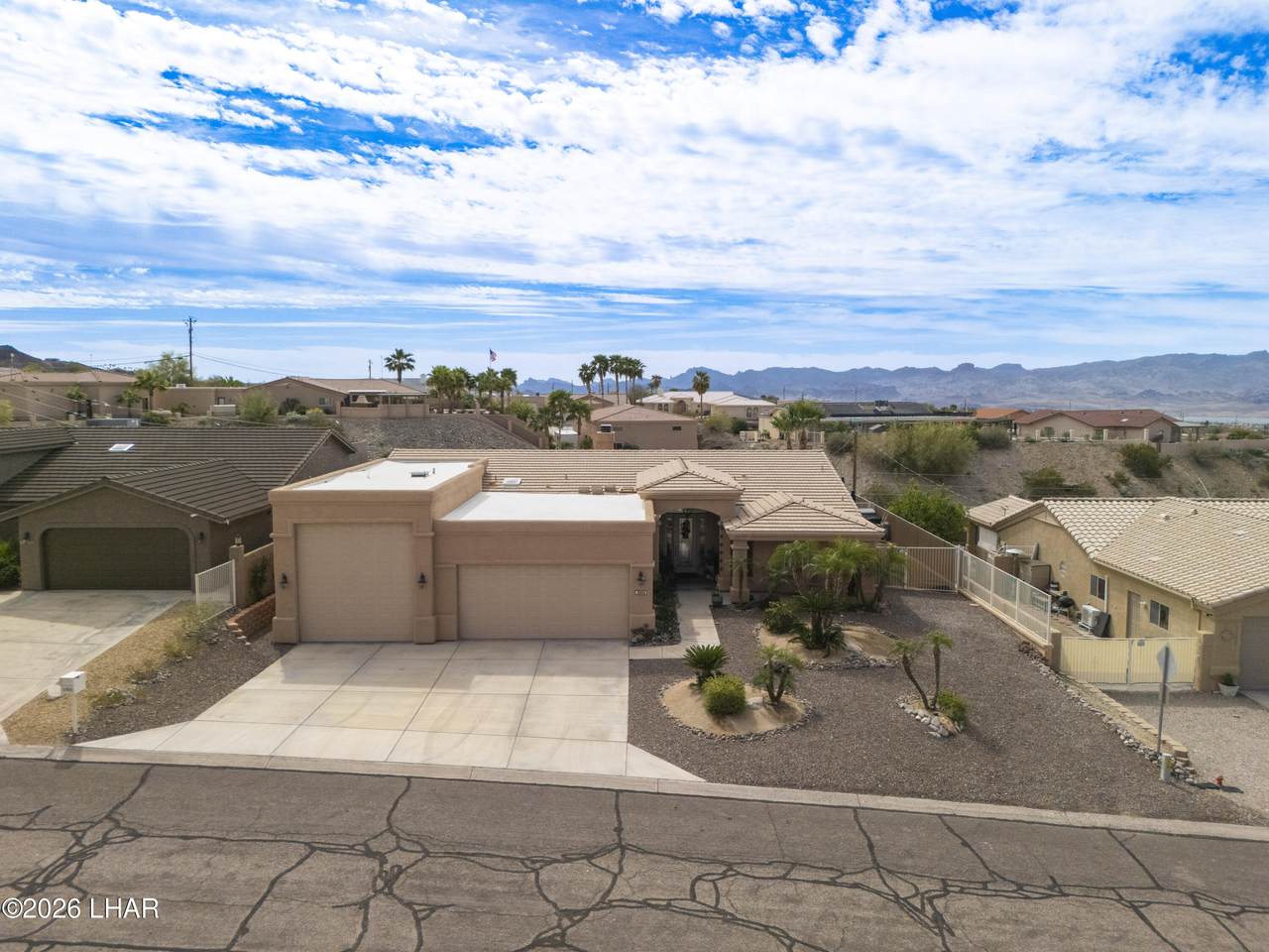 3900 Duke Dr - Photo 1