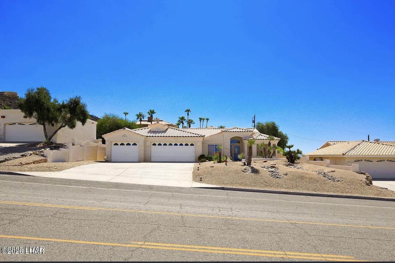 4014 Cherry Tree Blvd - Photo 1