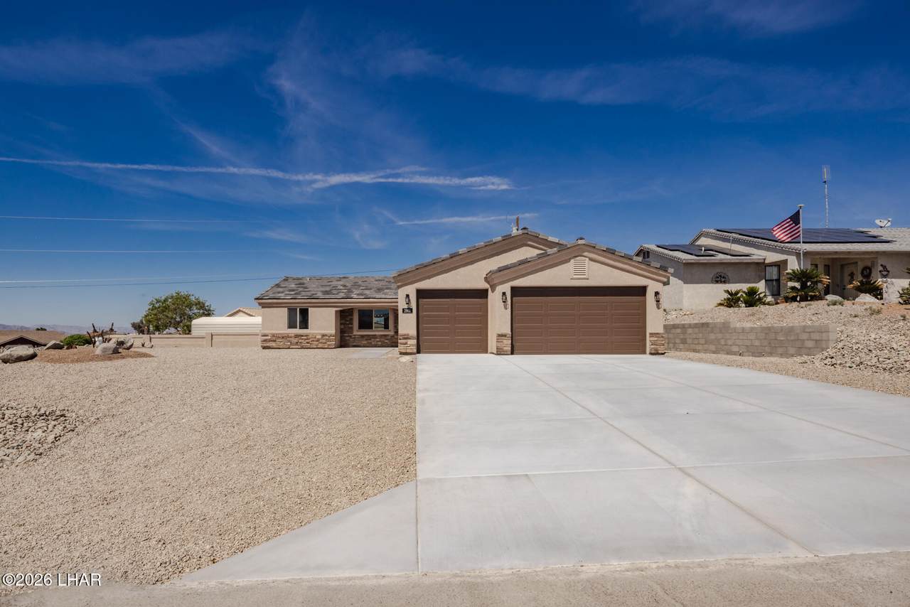2801 Hidden Valley Dr - Photo 1