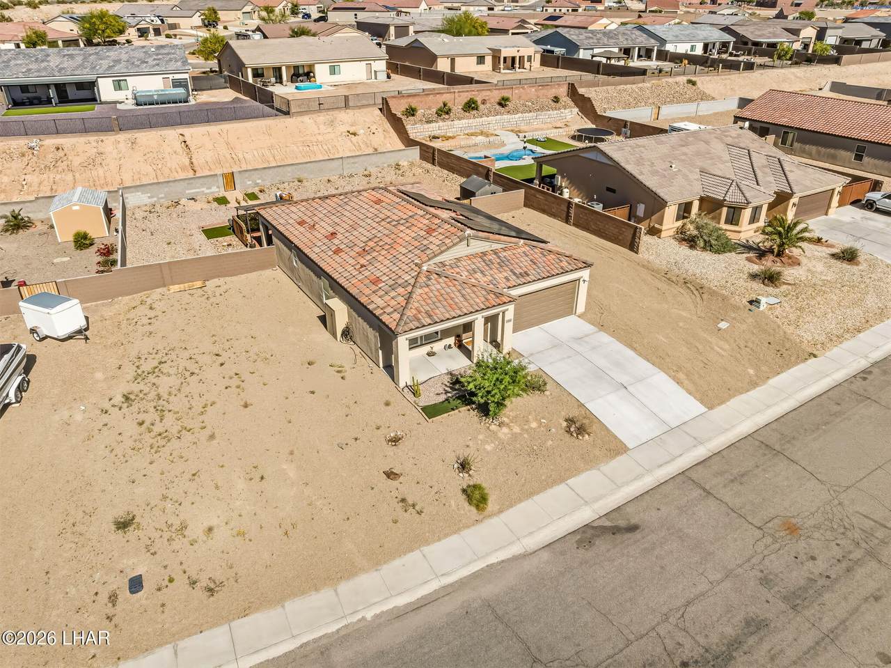 6552 Mystic Ave - Photo 1