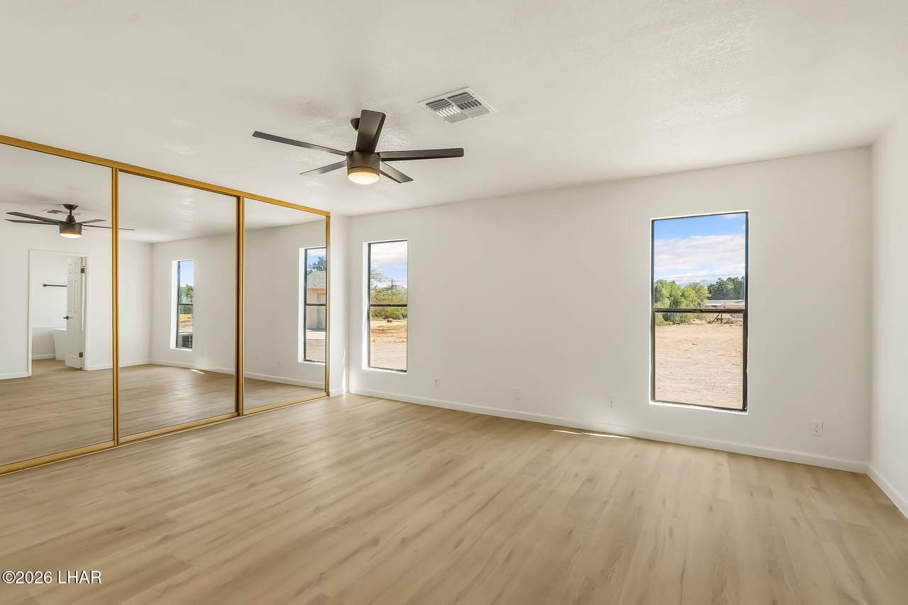 https://bt-photos.global.ssl.fastly.net/lakehavasu/1280_boomver_1_1040097-2.jpg
