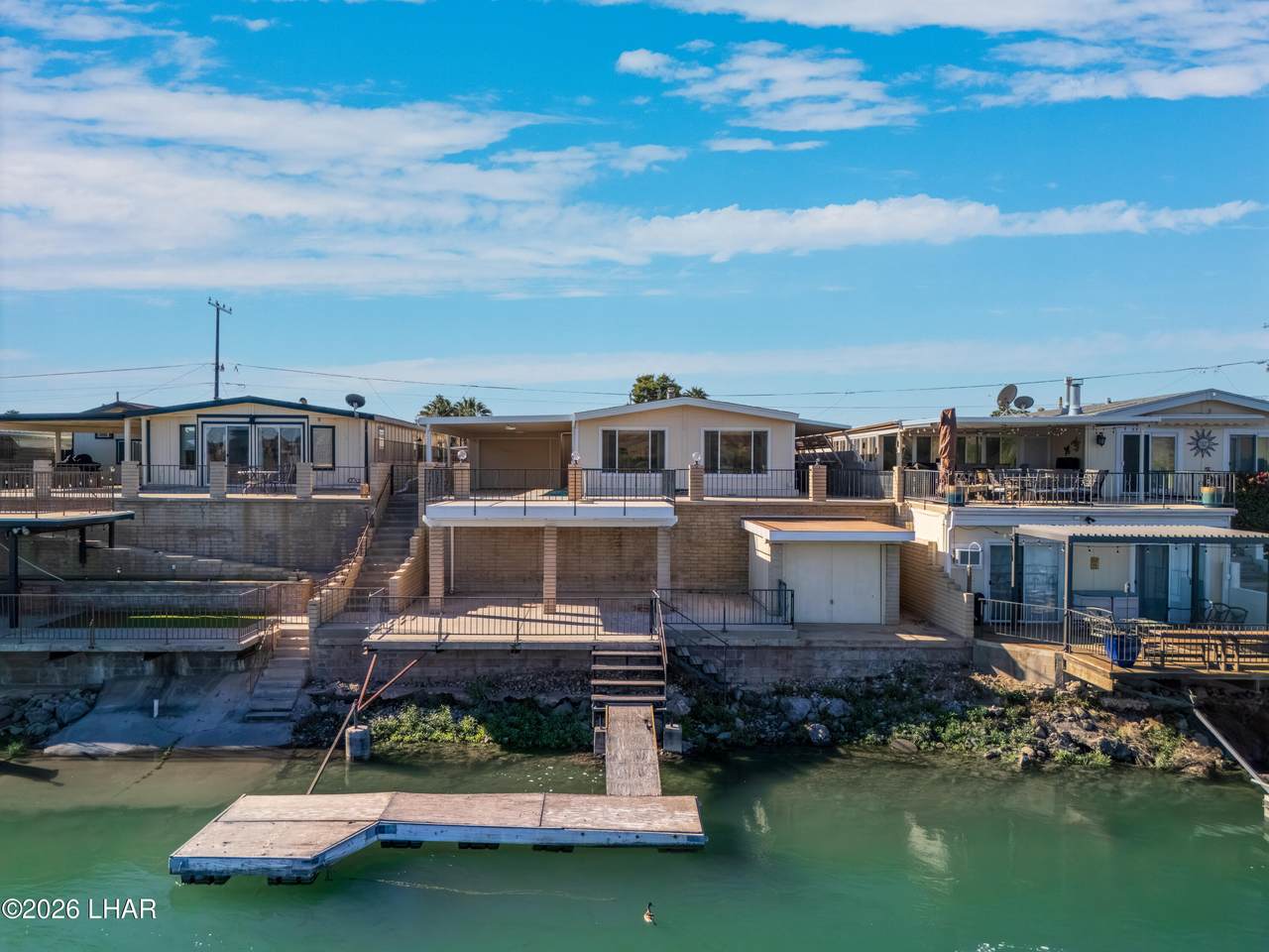 412 Riverfront Dr - Photo 1