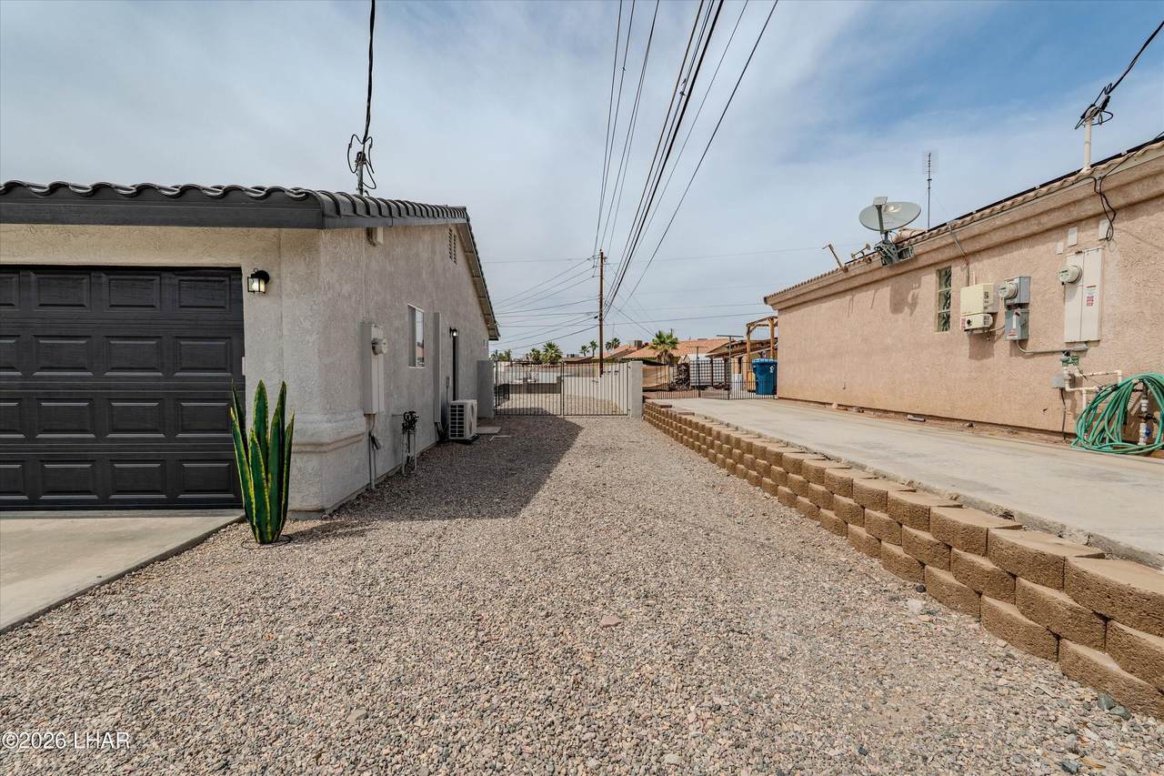 https://bt-photos.global.ssl.fastly.net/lakehavasu/1280_boomver_1_1040142-2.jpg