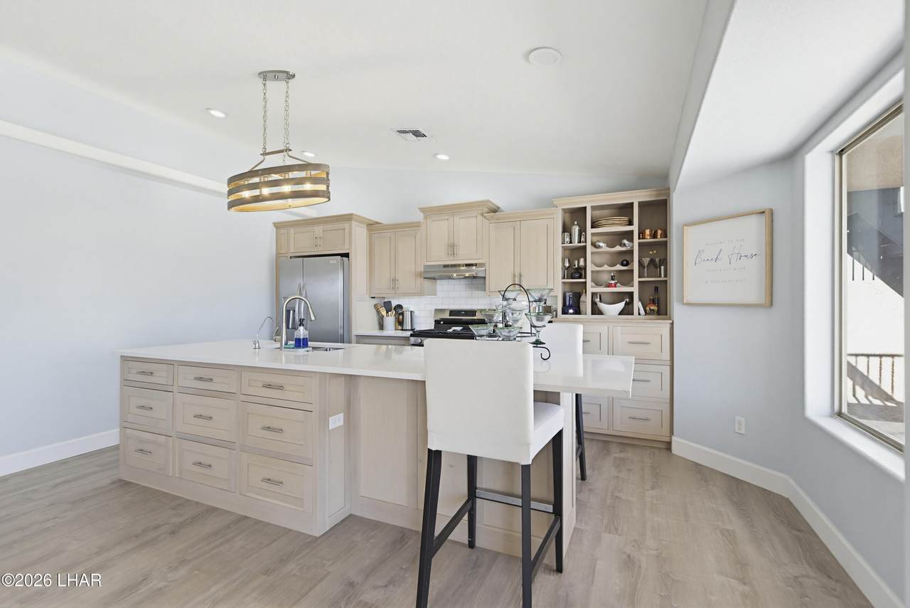 https://bt-photos.global.ssl.fastly.net/lakehavasu/1280_boomver_1_1040153-2.jpg