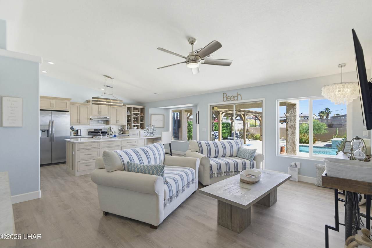 https://bt-photos.global.ssl.fastly.net/lakehavasu/1280_boomver_1_1040153-2.jpg