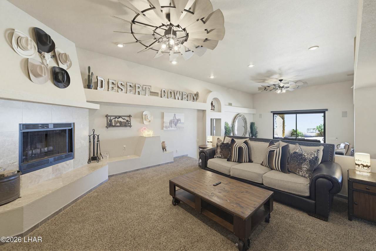 https://bt-photos.global.ssl.fastly.net/lakehavasu/1280_boomver_1_1040164-2.jpg