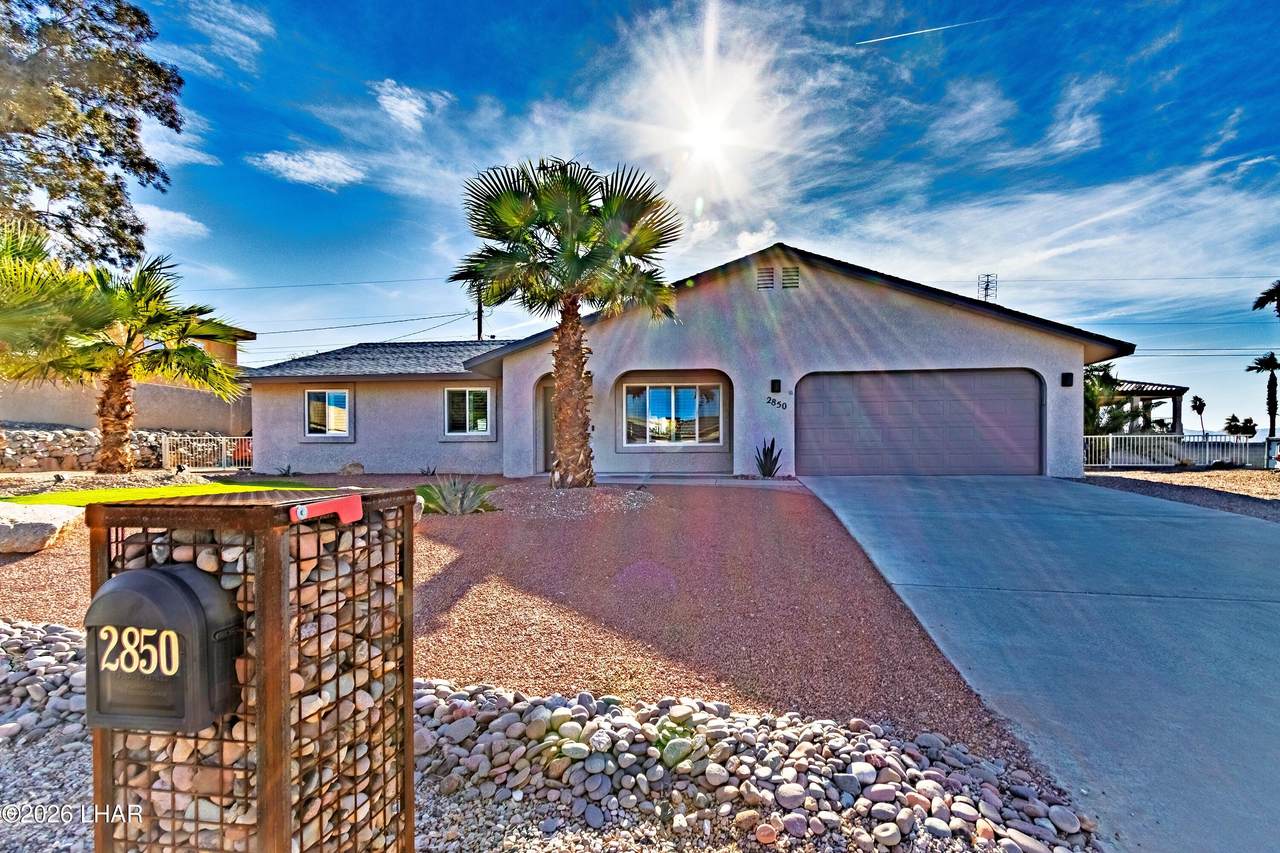 2850 Edgewood Dr - Photo 1