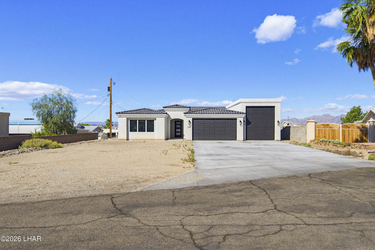 https://bt-photos.global.ssl.fastly.net/lakehavasu/1280_boomver_1_1040183-2.jpg