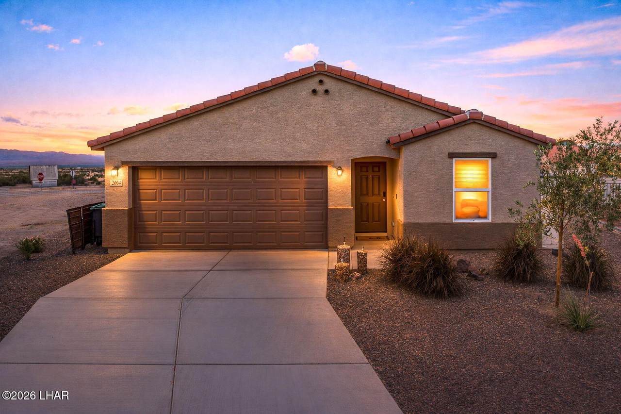 2004 Desert Palms Ct - Photo 1