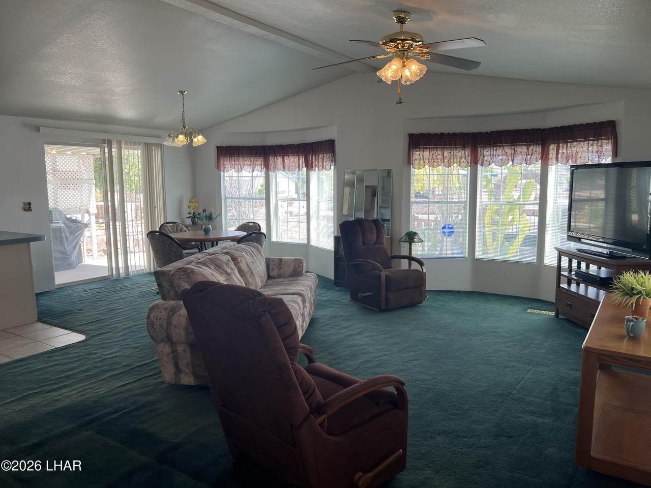 https://bt-photos.global.ssl.fastly.net/lakehavasu/1280_boomver_1_1040200-2.jpg