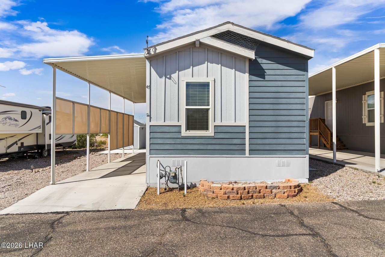 350 Lee Ave - Photo 1