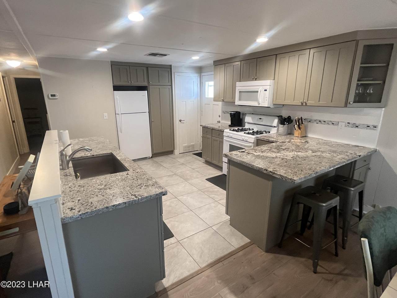 https://bt-photos.global.ssl.fastly.net/lakehavasu/1280_boomver_1_1040234-2.jpg
