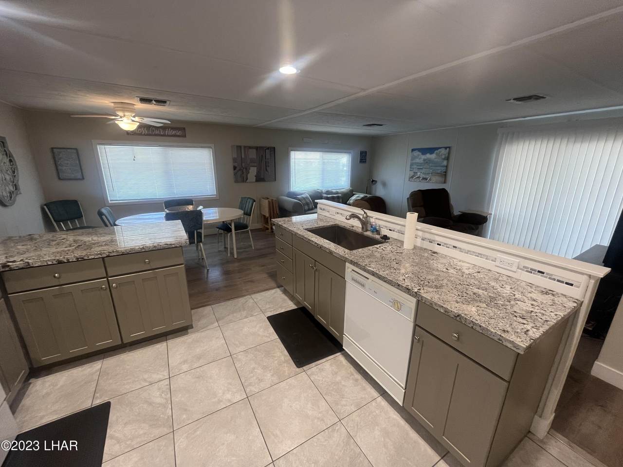 https://bt-photos.global.ssl.fastly.net/lakehavasu/1280_boomver_1_1040234-2.jpg