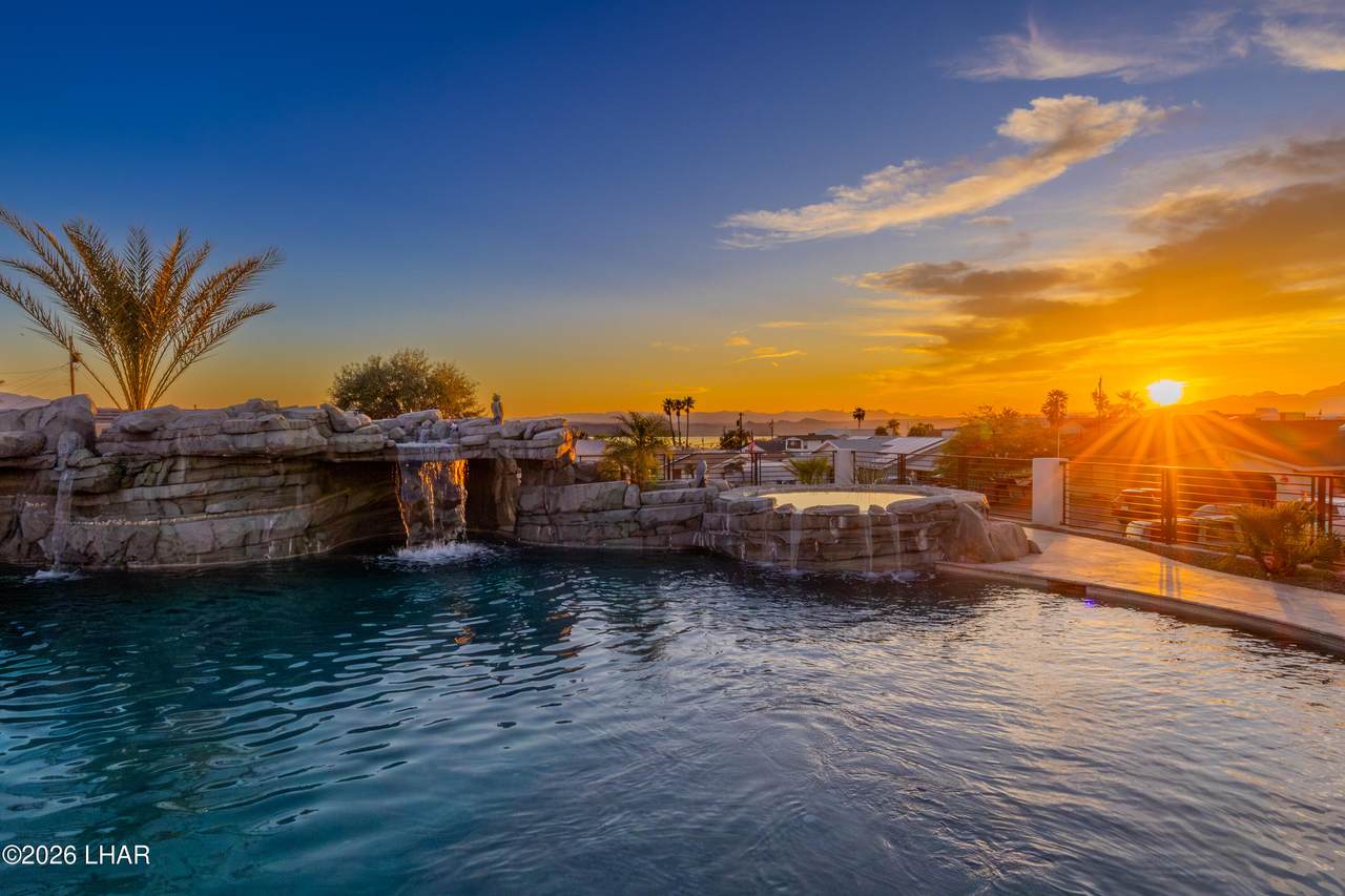 https://bt-photos.global.ssl.fastly.net/lakehavasu/1280_boomver_1_1040236-2.jpg