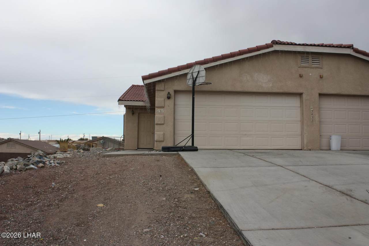 2835 Barbara Dr - Photo 1