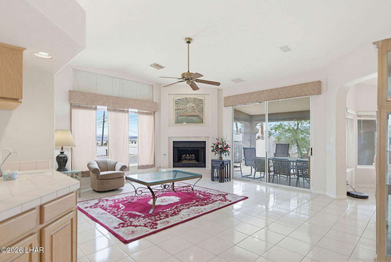 https://bt-photos.global.ssl.fastly.net/lakehavasu/1280_boomver_1_1040266-2.jpg