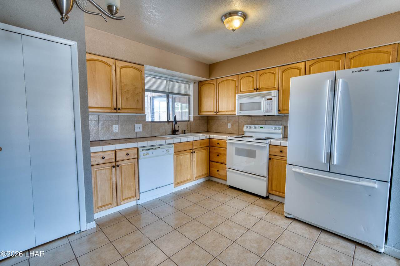 https://bt-photos.global.ssl.fastly.net/lakehavasu/1280_boomver_1_1040284-2.jpg