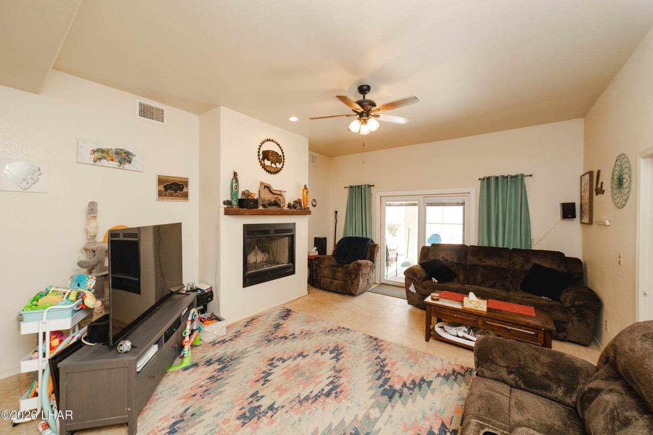 https://bt-photos.global.ssl.fastly.net/lakehavasu/1280_boomver_1_1040300-2.jpg