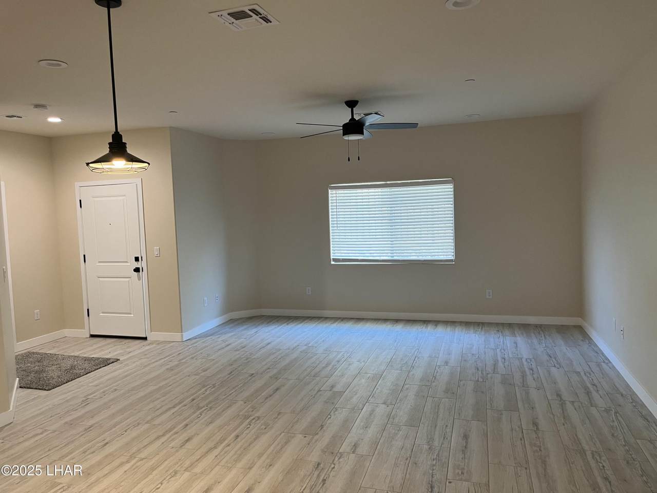 https://bt-photos.global.ssl.fastly.net/lakehavasu/1280_boomver_1_1040325-2.jpg