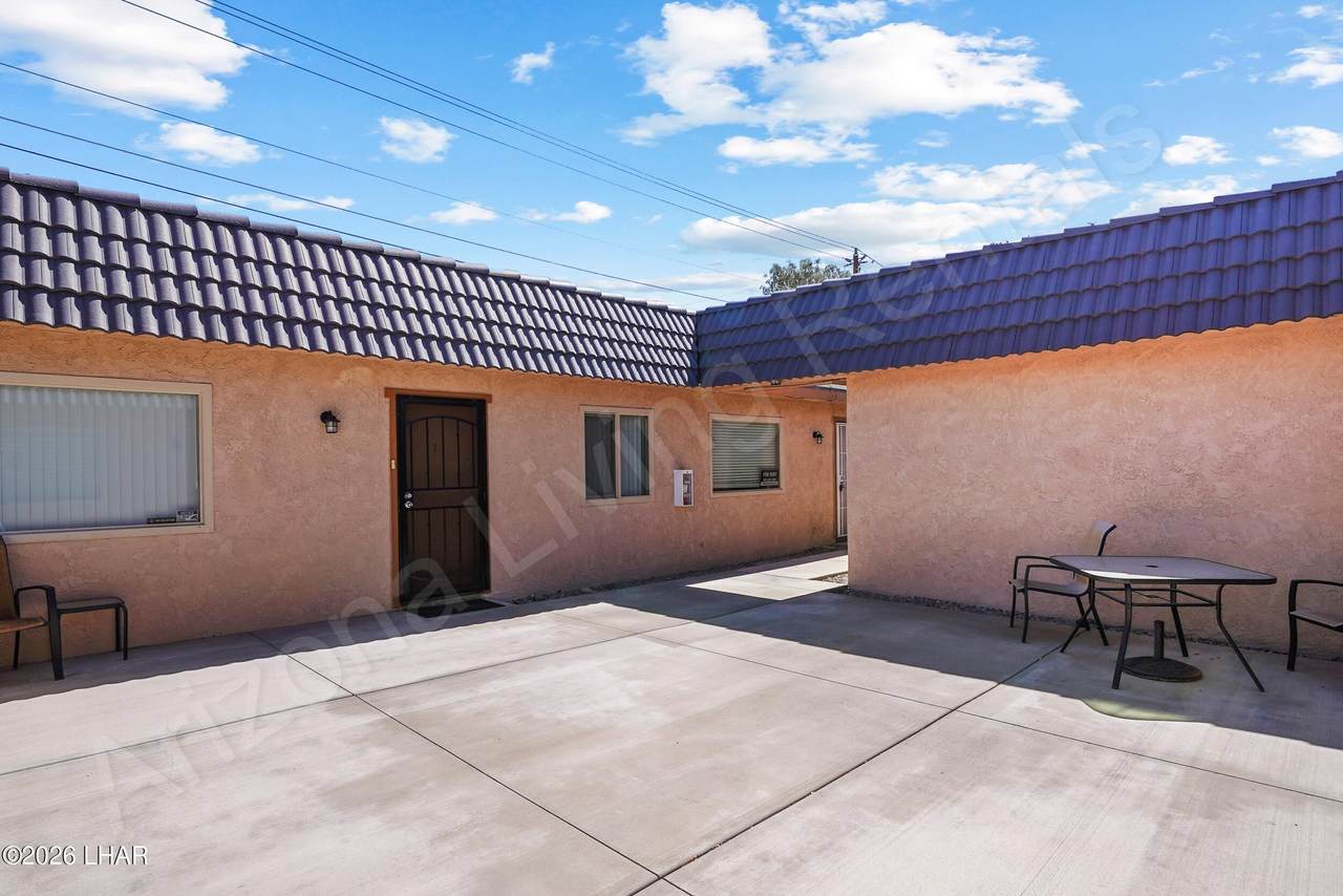 2690 Mcculloch Blvd - Photo 1