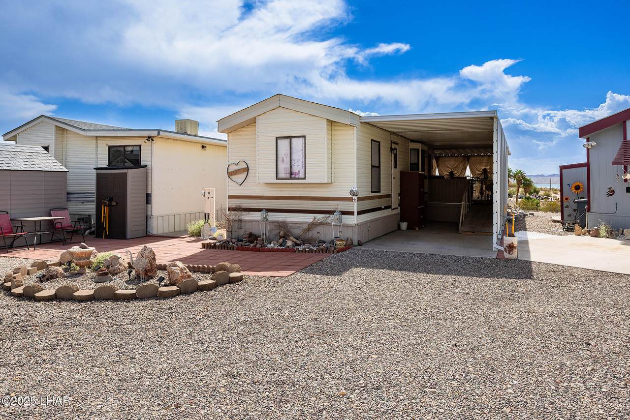 1534 Beachcomber Blvd - Photo 1