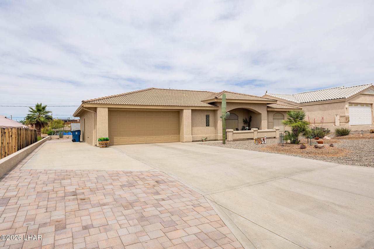 3495 La Mesa Dr - Photo 1